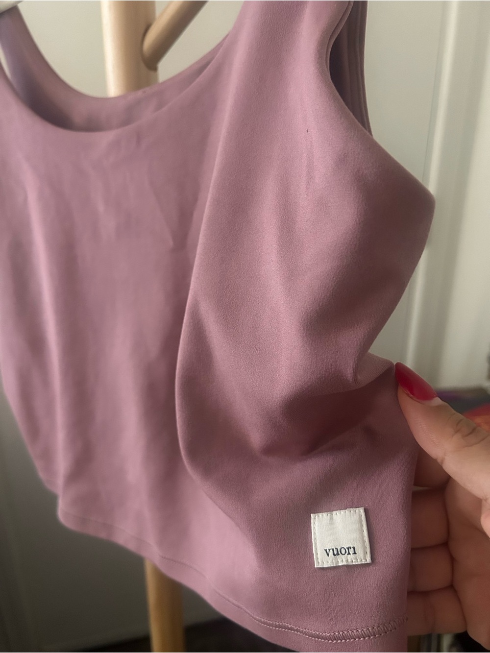 Vuori Scoop Neck Tank Size Medium